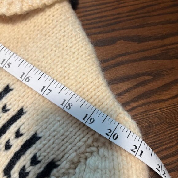 Cowichan Curling style Vintage 1960's Wool Sweater, Bulldozer - Picture 14 of 16